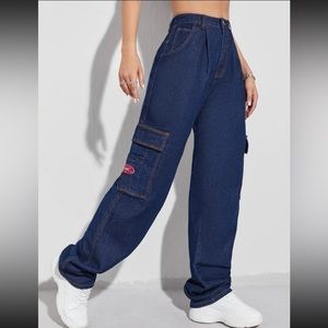 Dark wash boyfriend wide leg jeans with patch flap pocket size women’s L